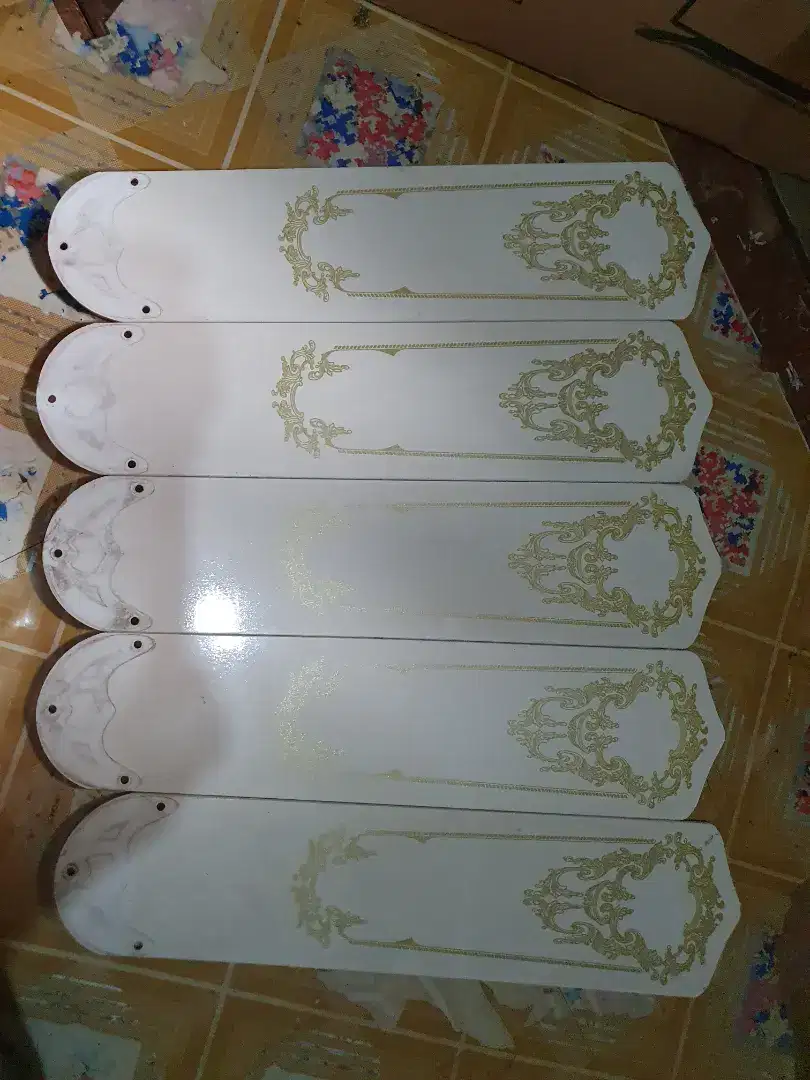 Baling-baling Lampu Hias Kipas Angin Plafon Gantung Clasic 5 Lembar