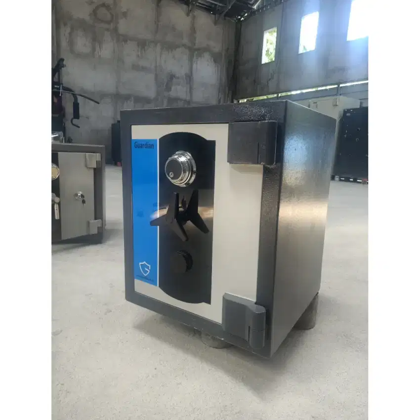 Brankas New Guardian safe tahan api berkualitas