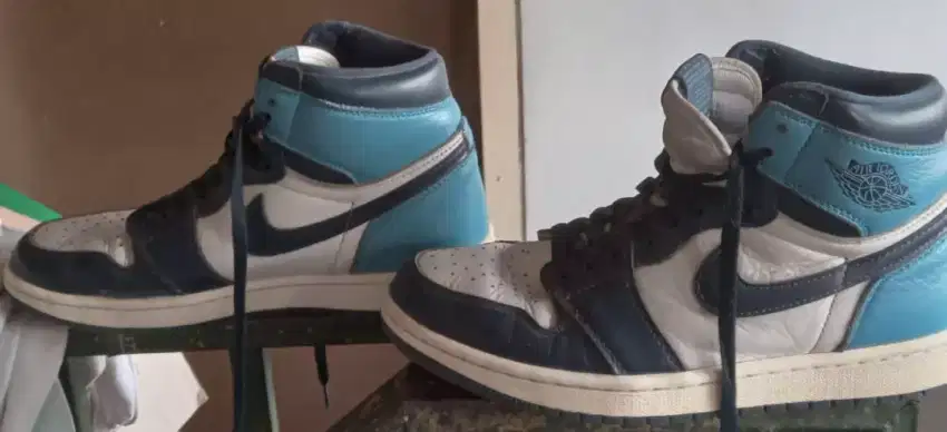 Air Jordan 1 Retro Obsidian Blue