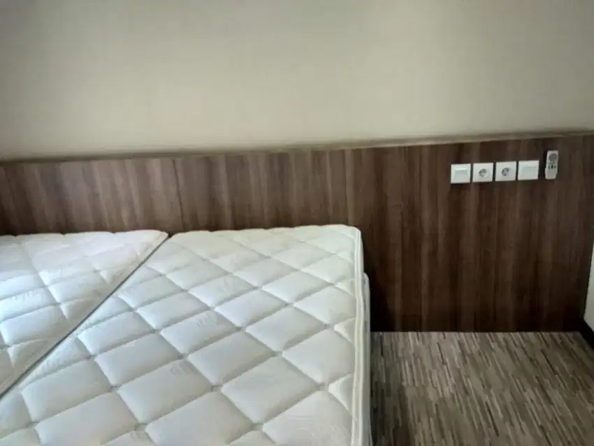 Dijual cepat GREAT WESTERN APARTEMEN serpong. full furnish. Nego