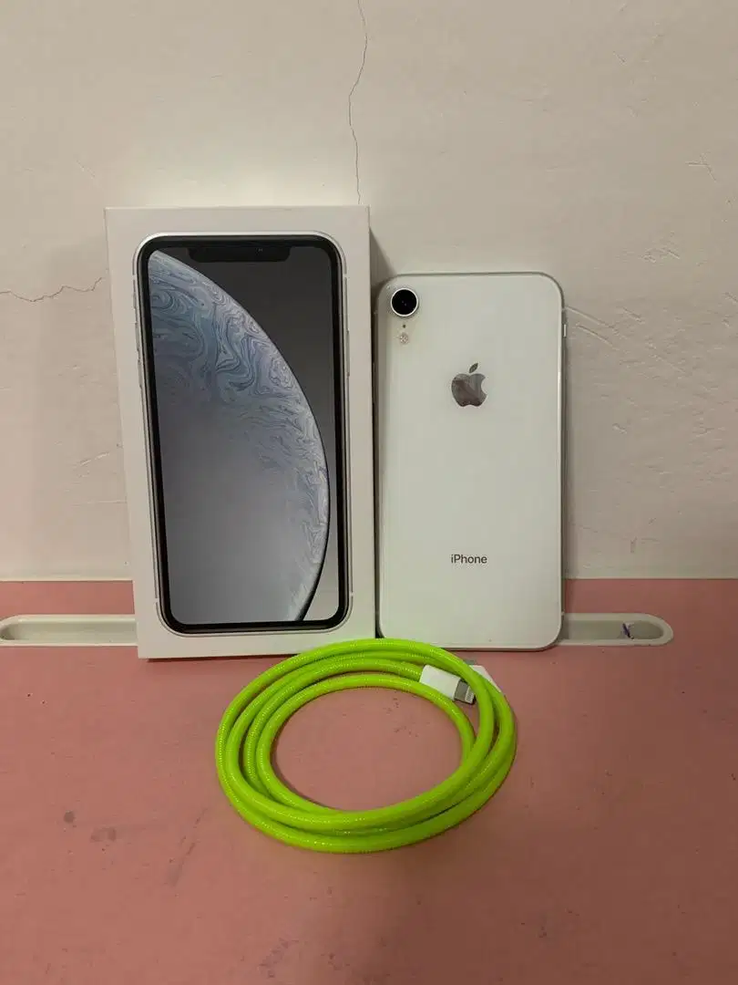 Iphone XR 64GB - White - Ex.Resmi ibox