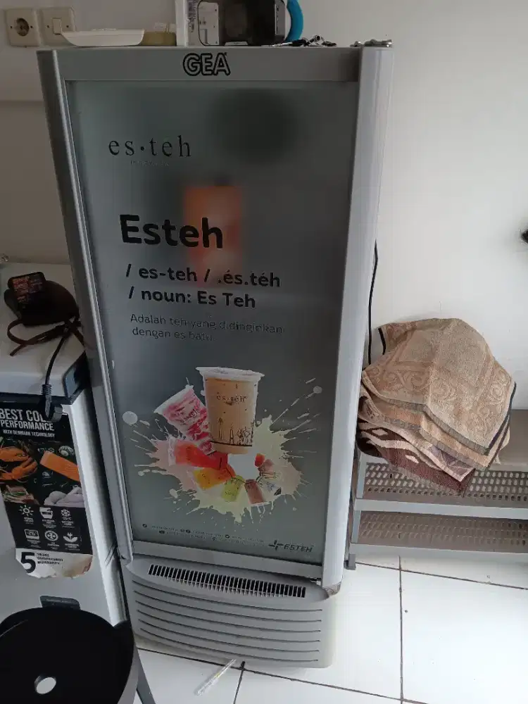 Kulkas Showcase Display