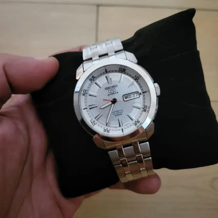 Di_JuaL SEIKO 5 SPORT'S ELEGANCE COLL SILVER