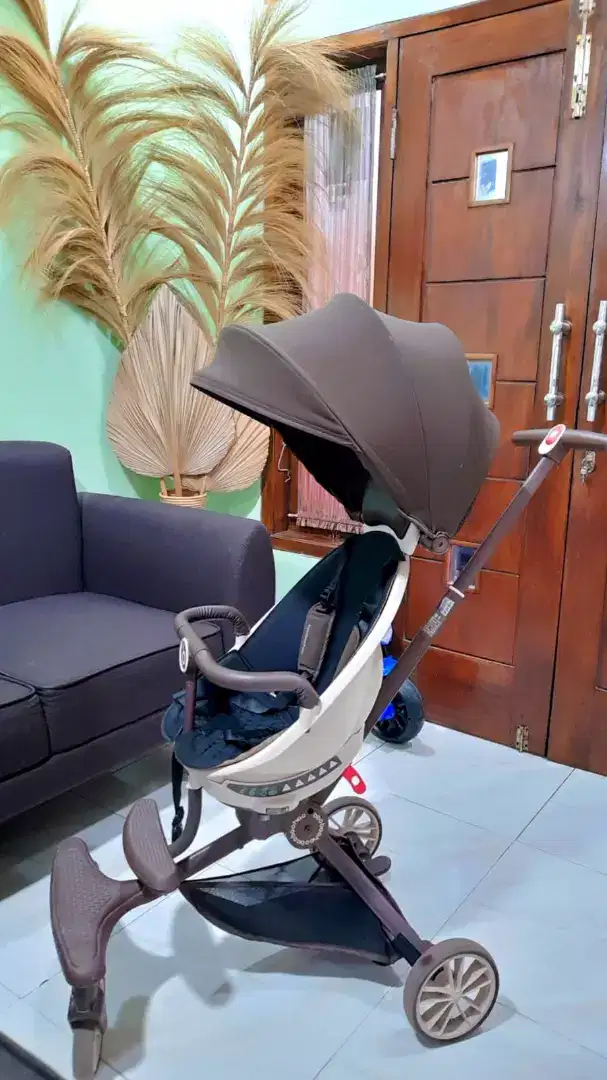 Stroller ( dorongan bayi )