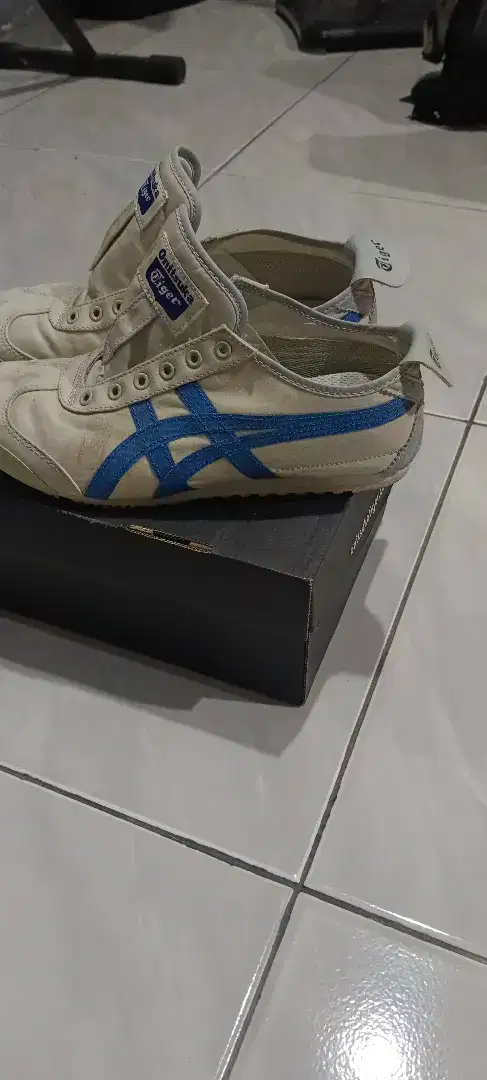 Sepatu Onitsuka Tiger