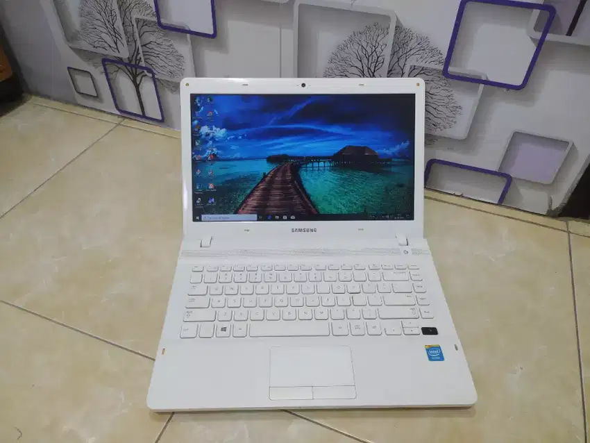 Laptop Samsung dg ram 12gb, murah, normal jg bergaransi