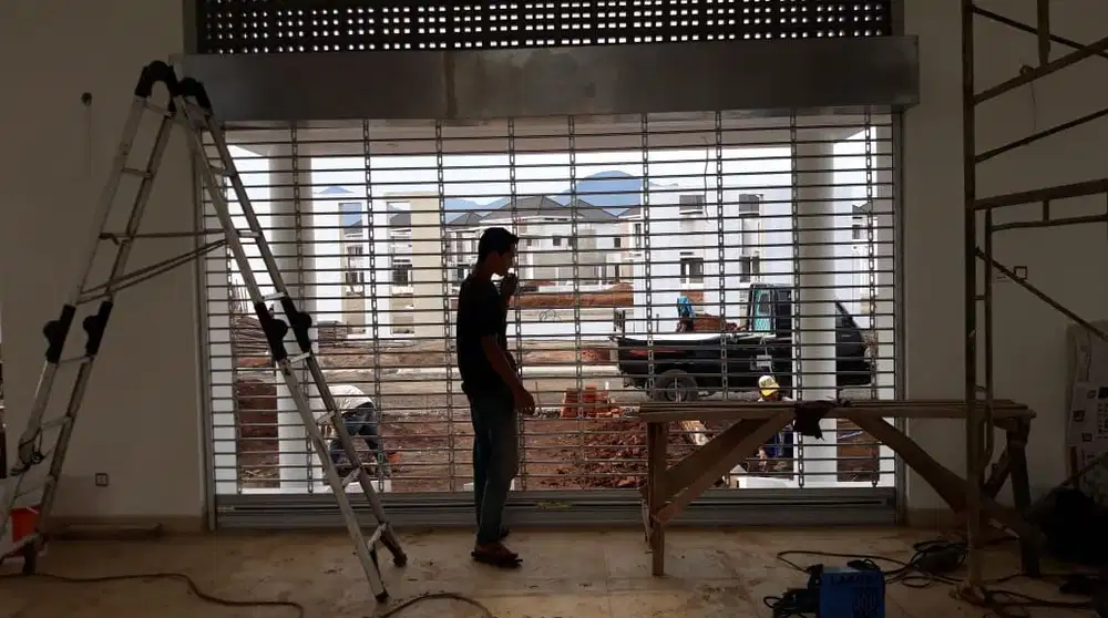 Terima pasang rolling grille bandung, terpercaya Tigadara teknik