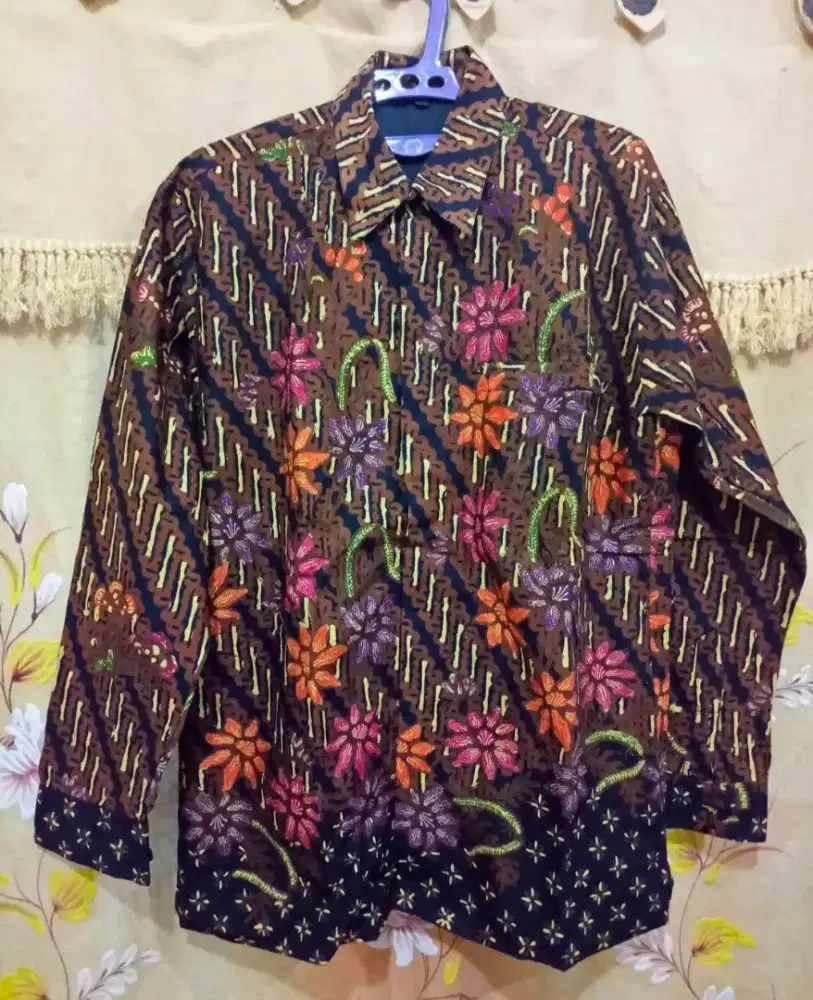 Kemeja batik kombinasi tulis