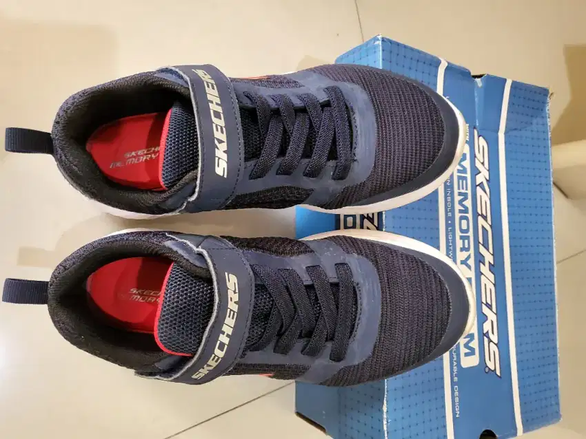 Dijual 5 pasang SEPATU LAKI-LAKI REMAJA