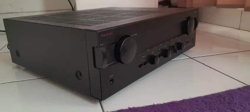 Amplifier Nakamichi. Amp 2