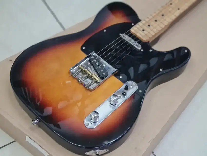 Gitar Fender telecaster elektrik listrik