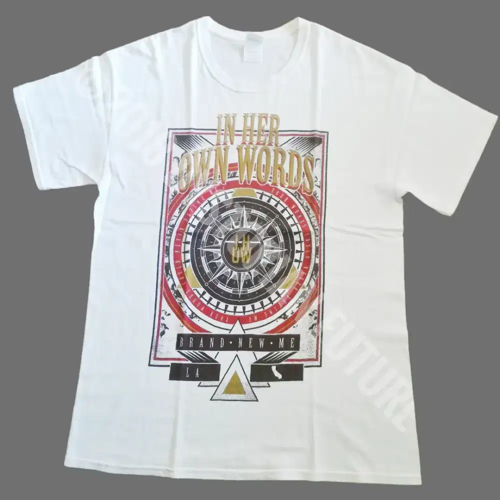 T-shirt Band In Her Own Words - Brand New Me