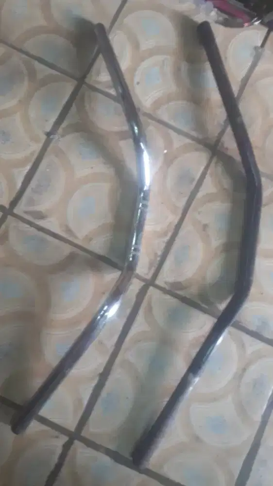 Slhkn plh slh 1 dr stang kemudi utk sepeda/motor kond spt baru murah2