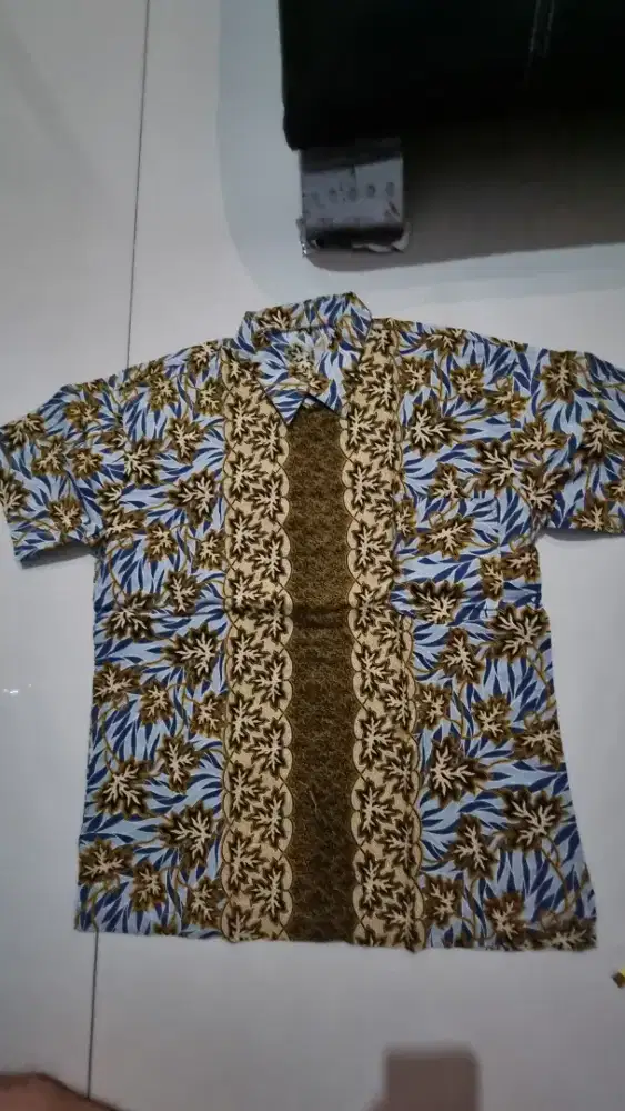 Kemeja pria batik lengan pendek
