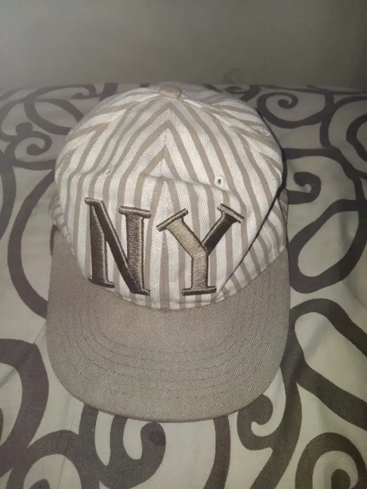 Topi sneaker ny,