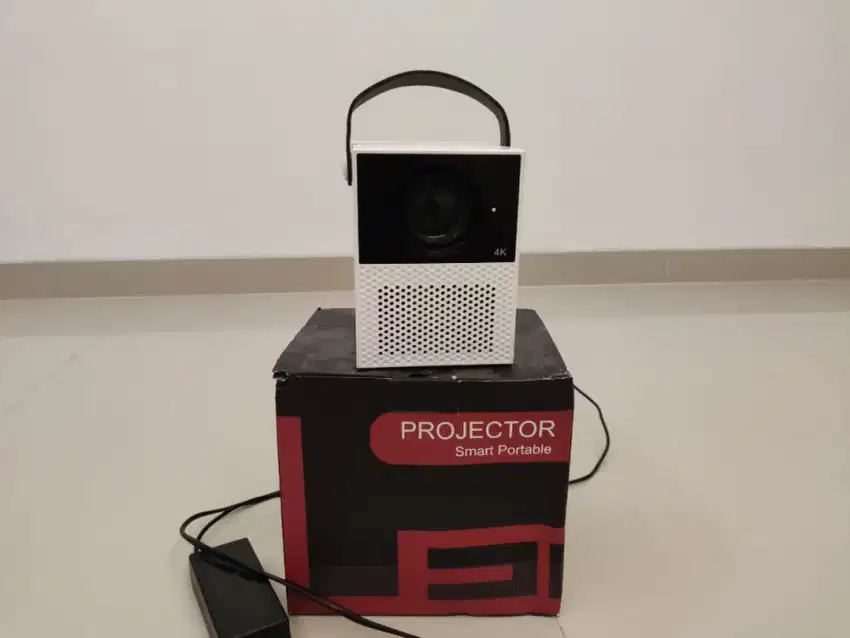 Jual Proyektor Smart Portable Projector