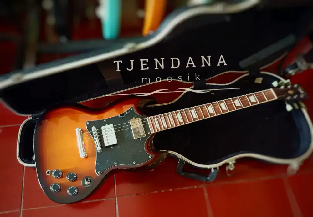 Gitar elektrik SG model sunburst