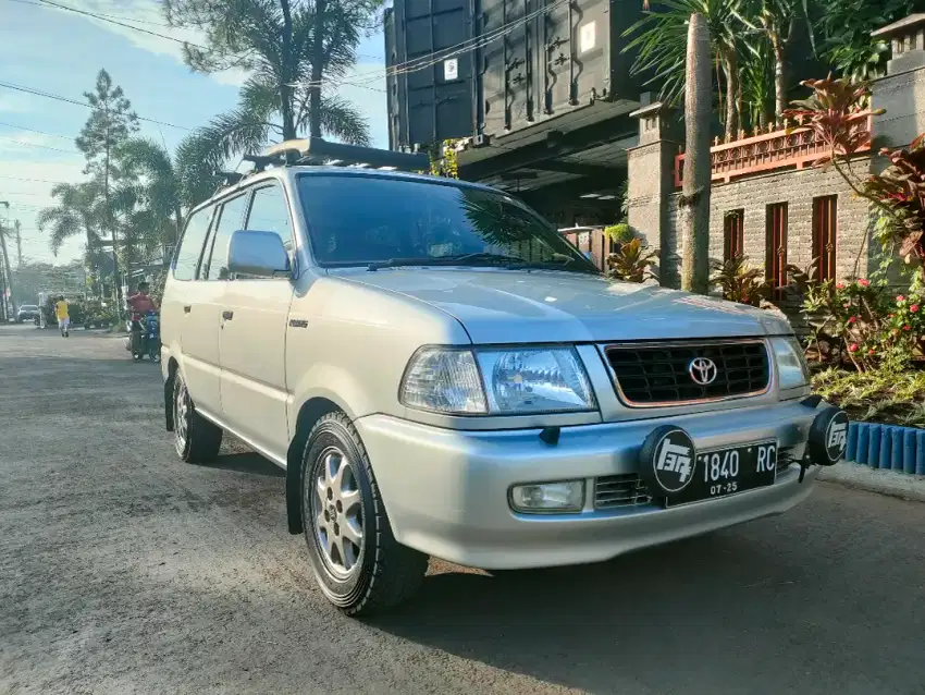 Bismillah dijual Toyota Kijang 1.8 AT tahun. 2000