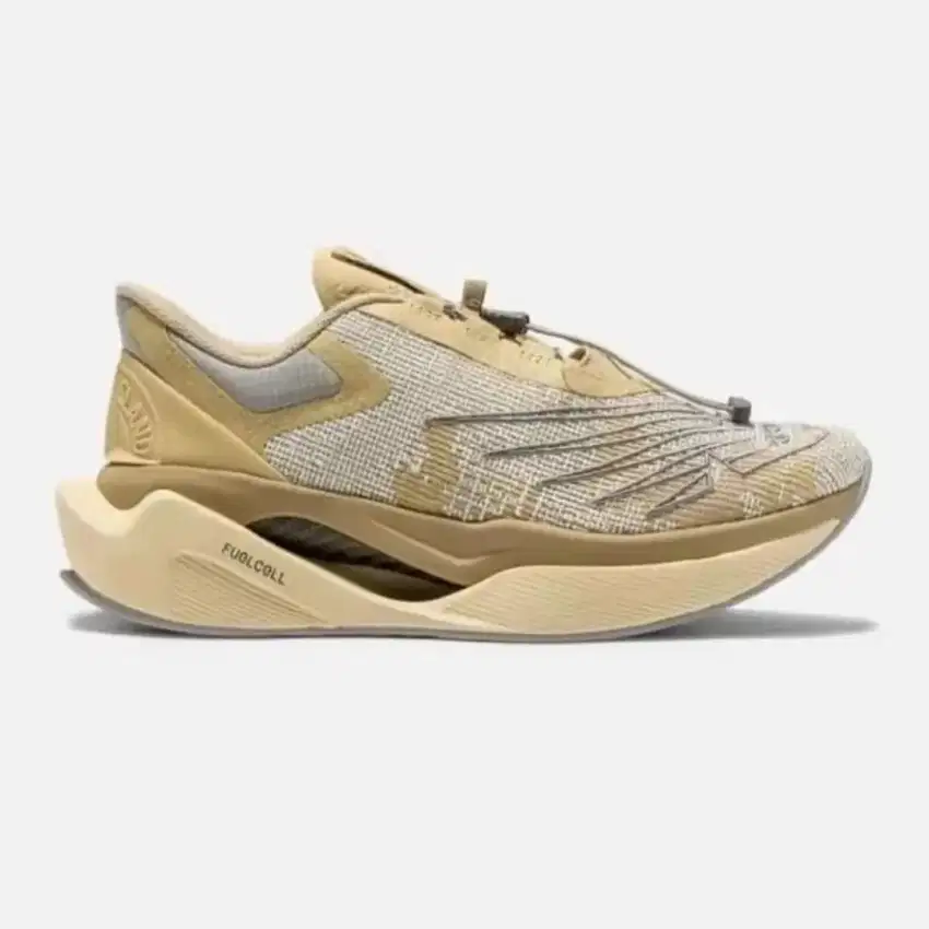 Sepatu New Balance stone island X tokyo design studio fuelcell. Carbon