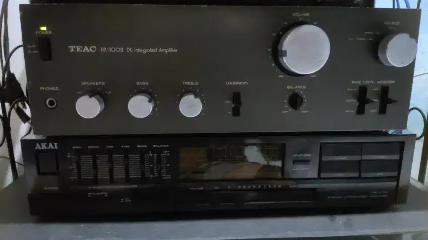 Amplifier teac BX - 300 B normal ori