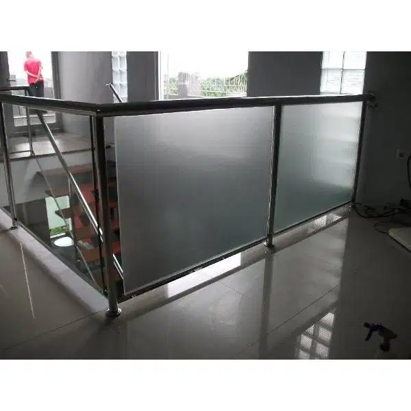 Jual stiker kaca murah sidoarjo