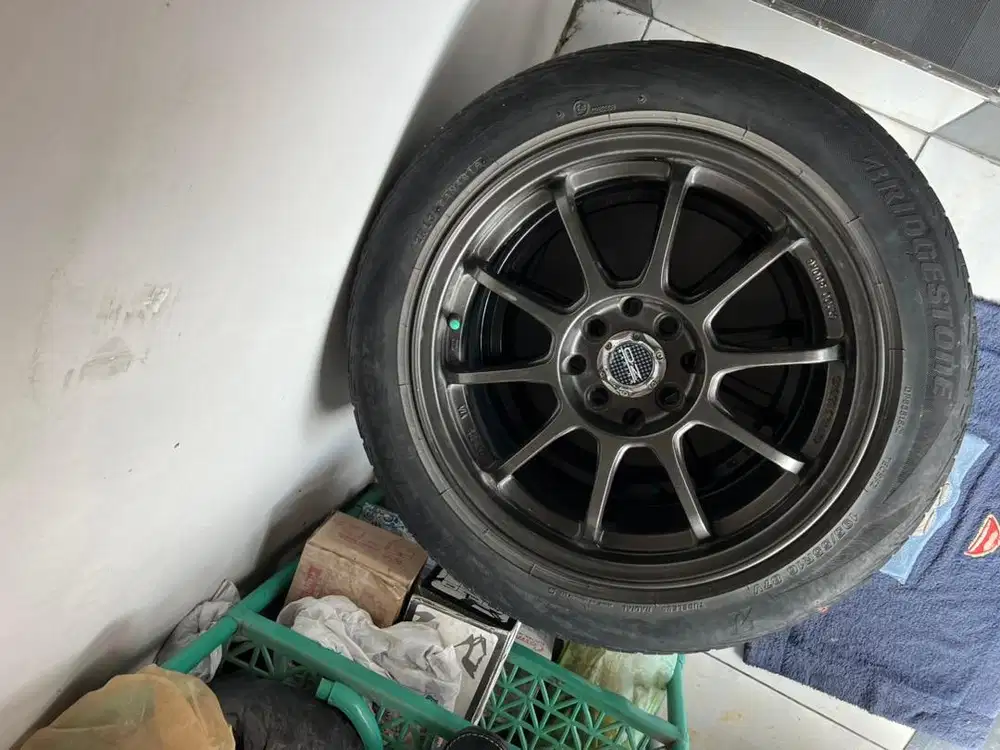 Velg ring 16 ban masih 80 %