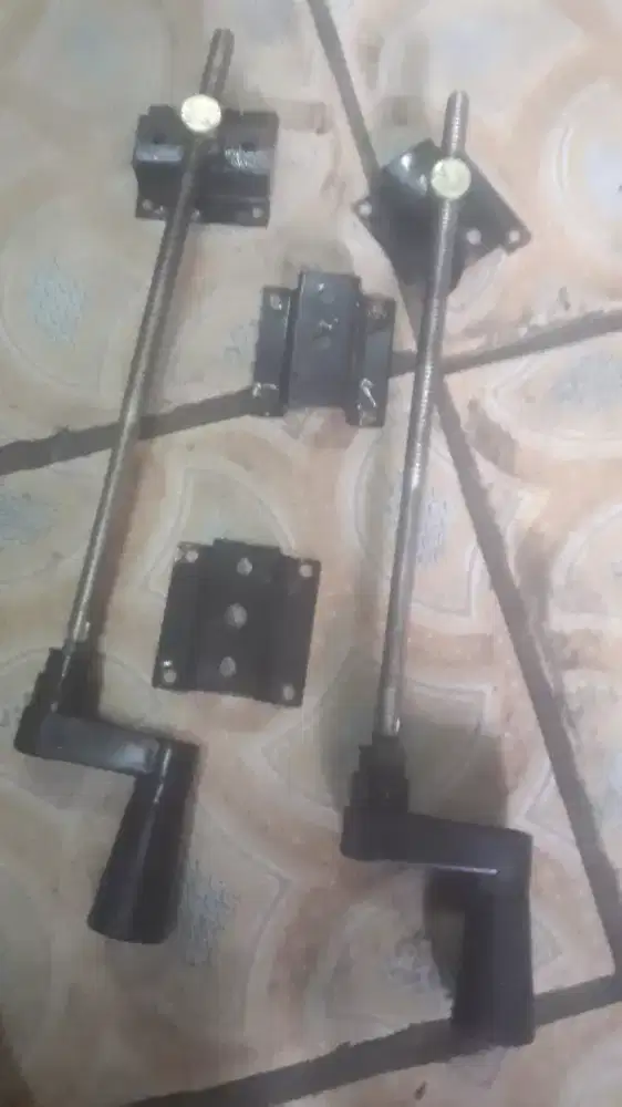 Se psg besi serba guna mgkn ada Yg perlu utk buat sesuatu slhkn. Murah