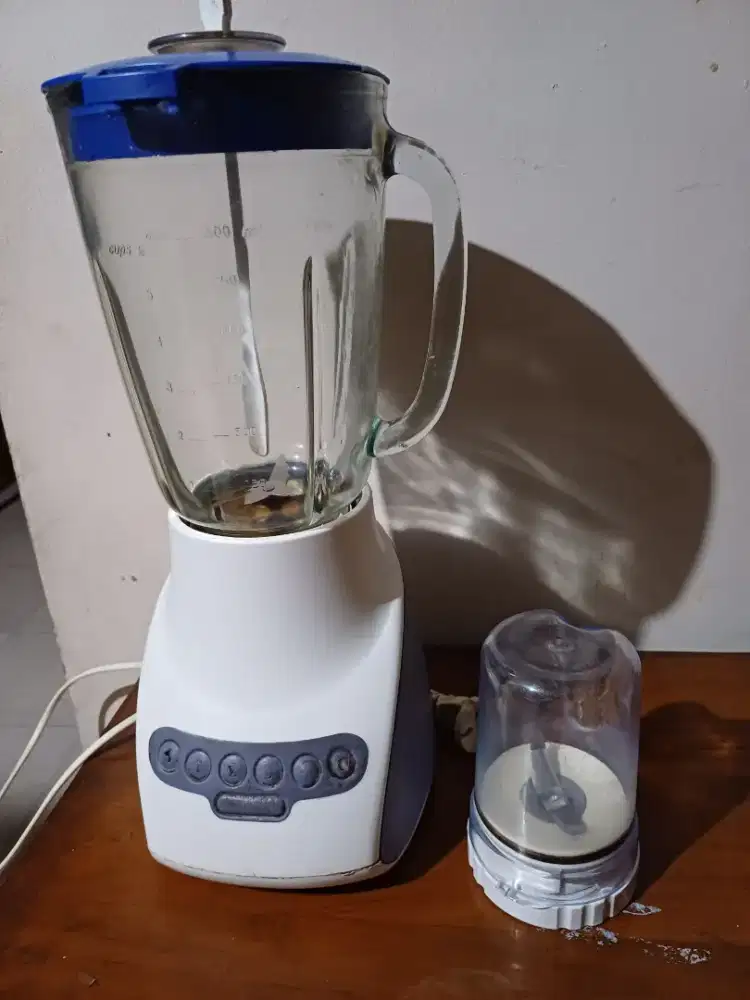JUAL BLENDER PHILIPS HR2115 LENGKAP