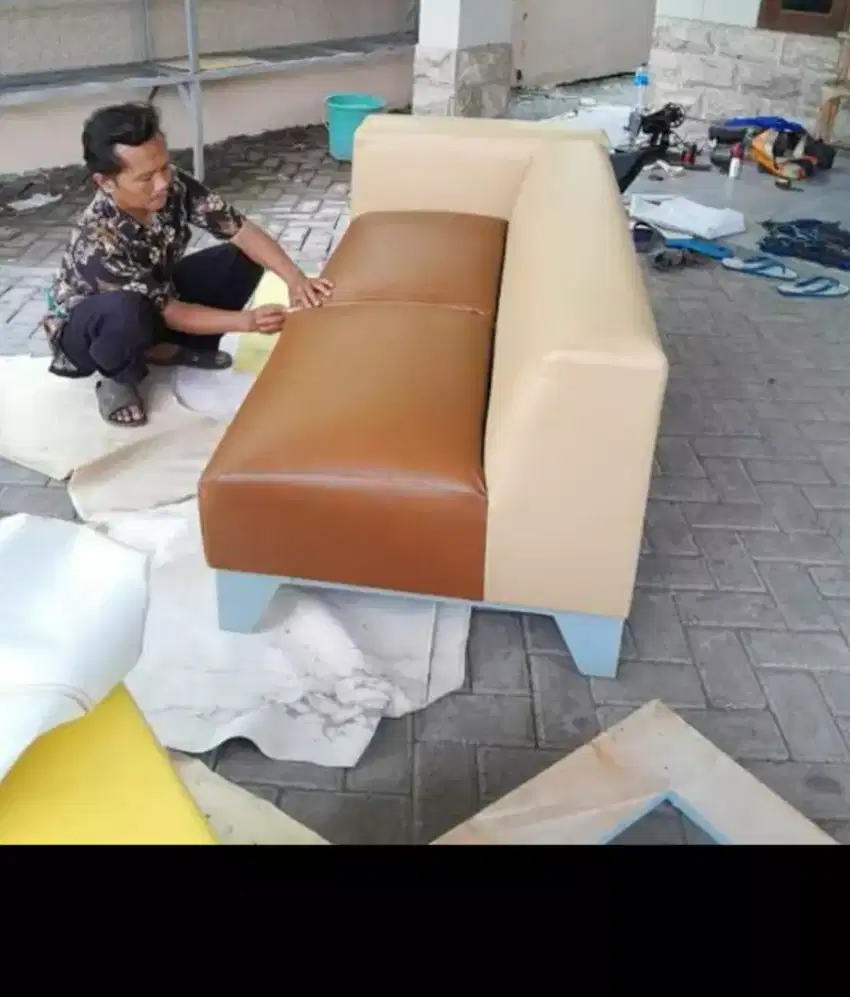 Tukang sofa dan spring bed panggilan area Surabaya barat