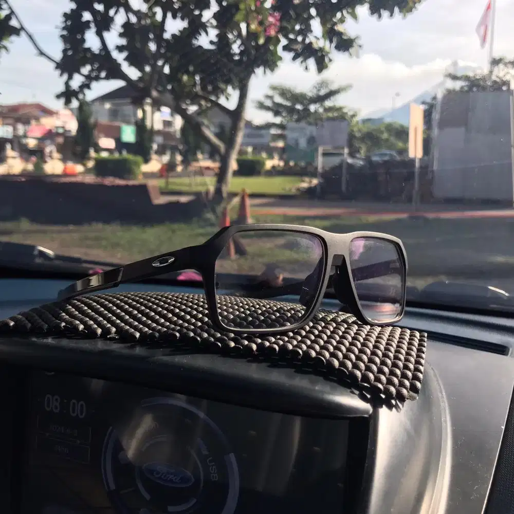 Kacamata Oakley ox8161 0155