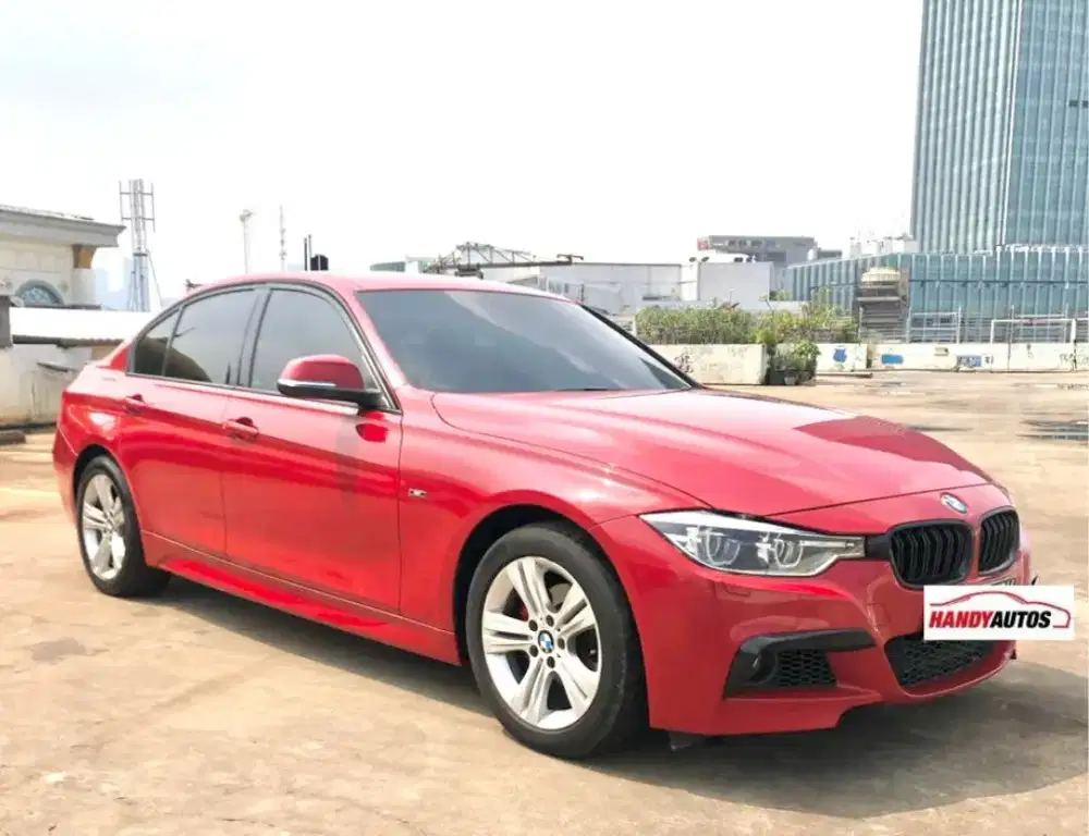 BMW 320i Tahun 2013 Automatic Merah - Mobil Bekas - 921436453