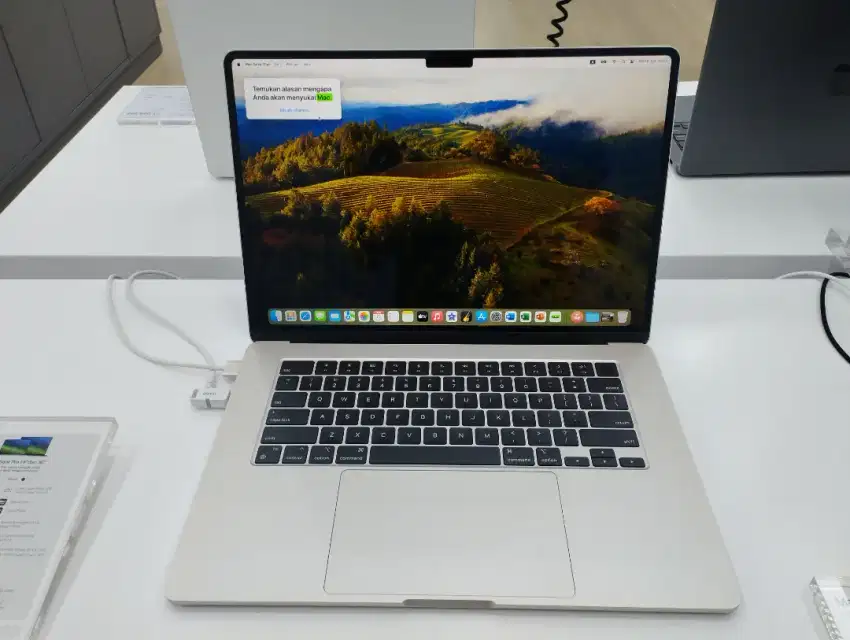 13 inch Macbook Air M3 ( CPU 8CORE GPU 10CORE 8GB 256GB)