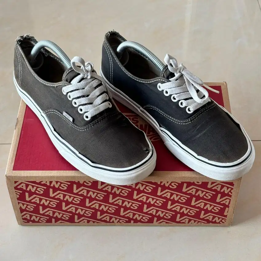 Vans Authentic Black White