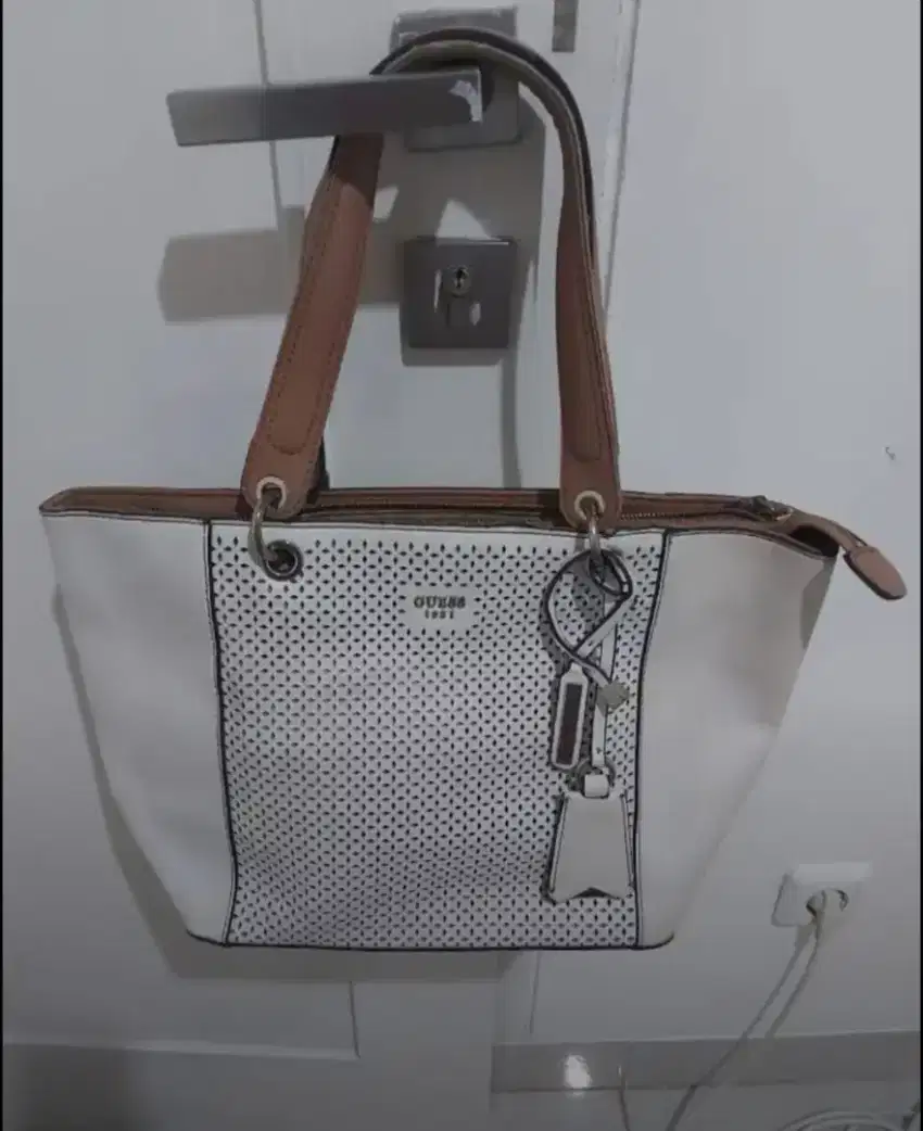 Tas guess original