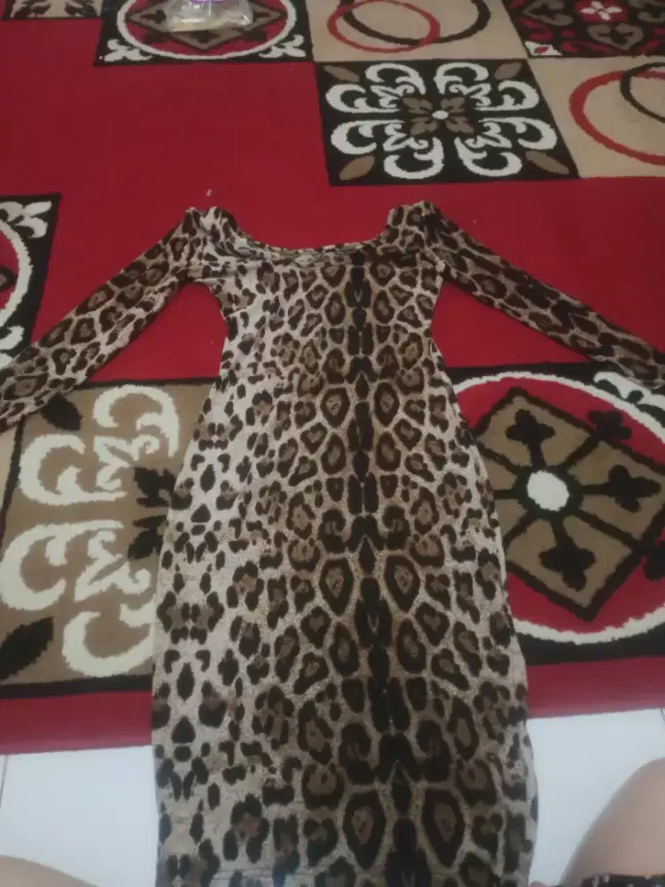 D jual dress motif macan msih bgus Bru skli d pake dulu beli 250 rb