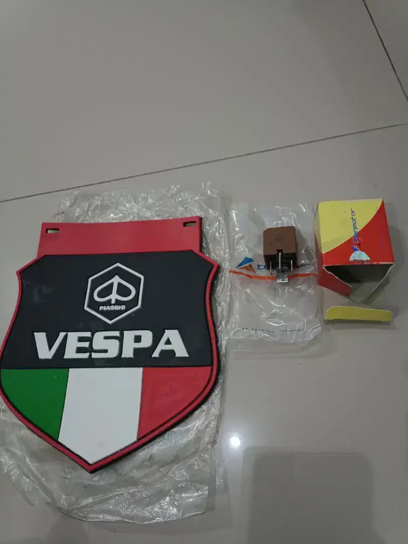 Relay vespa matic dan mudflap