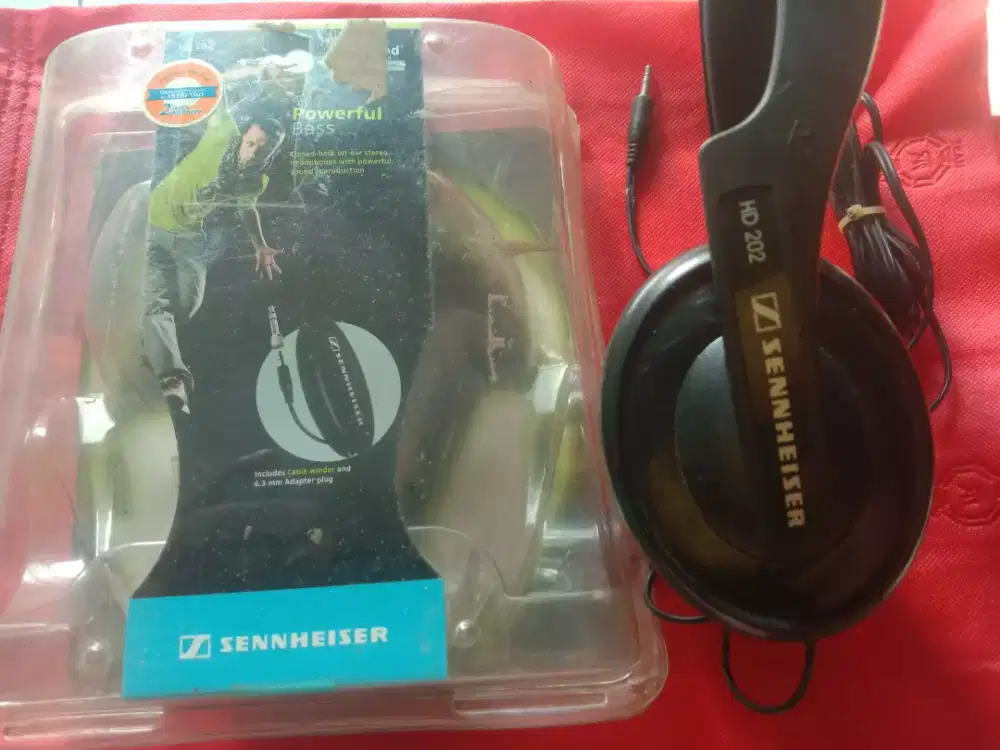 Shennheiser HD202