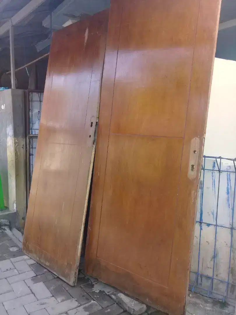 BISMILLAH DI JUAL 2 BUAH PINTU KAMAR
