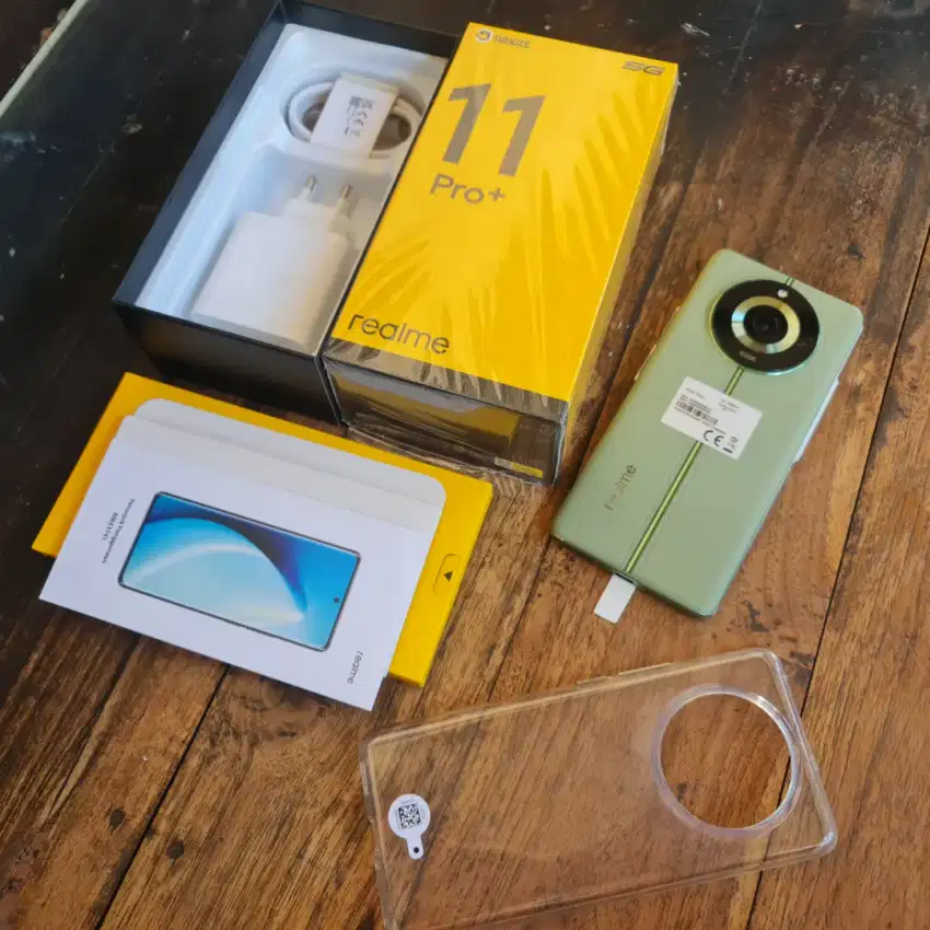 Realme 11 Pro+ Plus 5G RAM 24/512 GB Kamera 200MP Garansi Belum Aktif