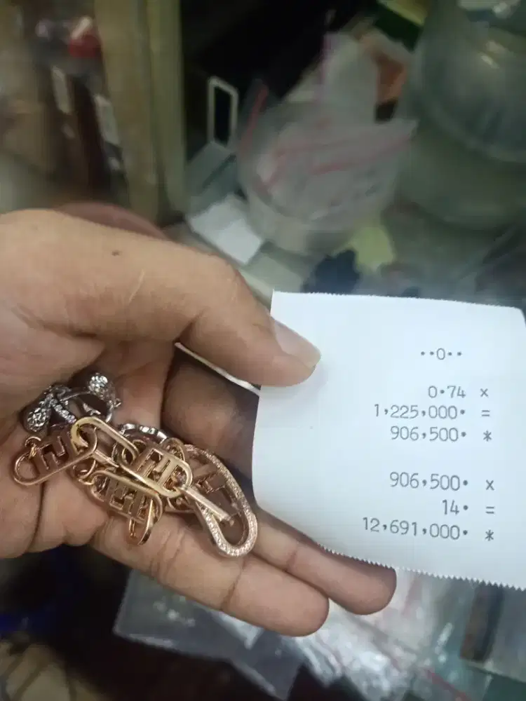 Kami menerima beli emas & berlian dari toko lain berbentuk apapun