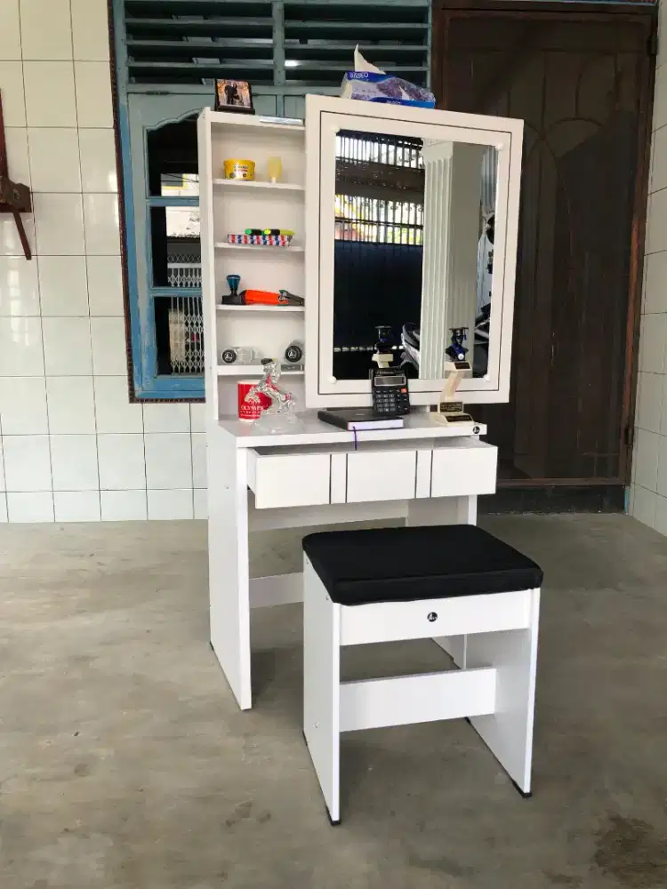 Meja Rias Sliding Putih Jok Busa Promo Banting Harga