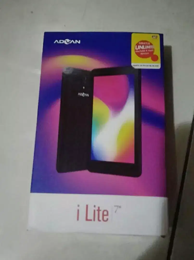 Dijual tablet advan i7u 2 buah 1 normal 1 minus