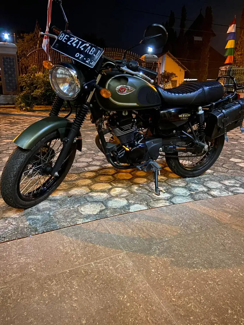 Dijual Cepat Kawasaki W175 Tahun 2018 KM 11000