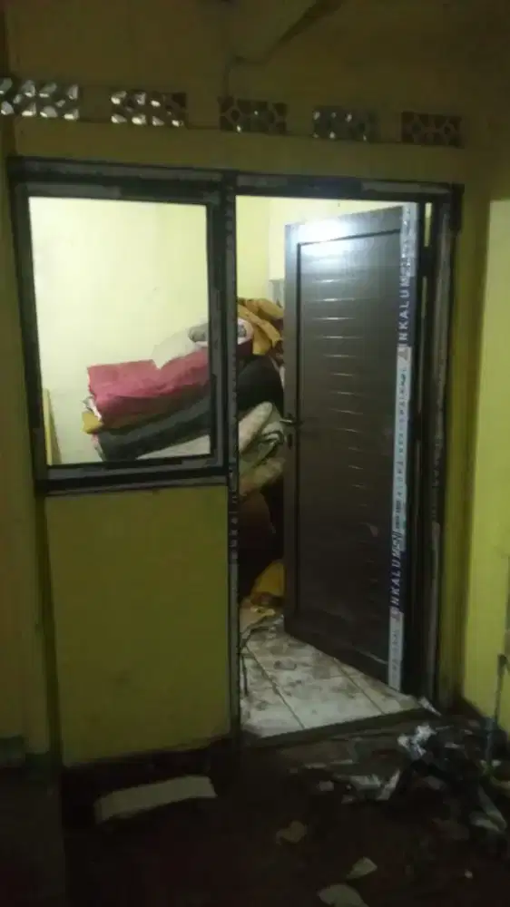 Pintu Aluminium Panel Dobel Spandrel