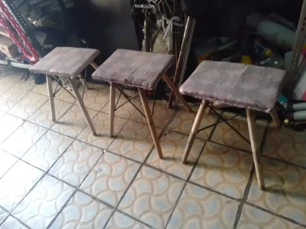 3 bh kursi santai unik berkualitas kond spt baru murah sj cpt dpt yah