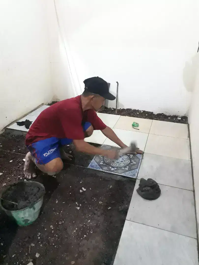 Tukang Perbaikan Rumah Harian