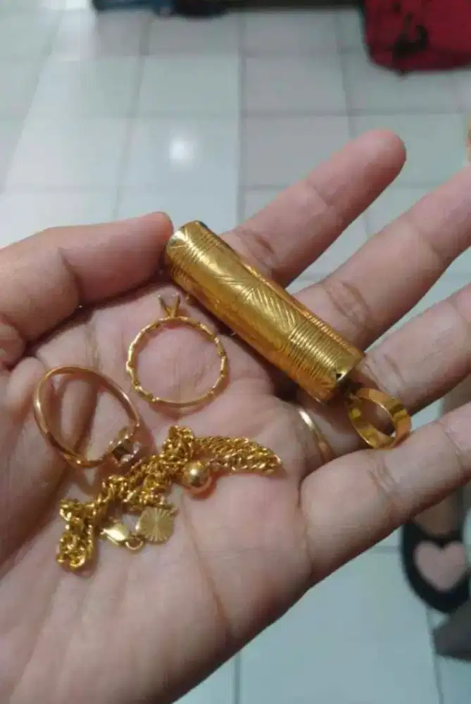 Terima mas dan berlian dengan harga tinggi