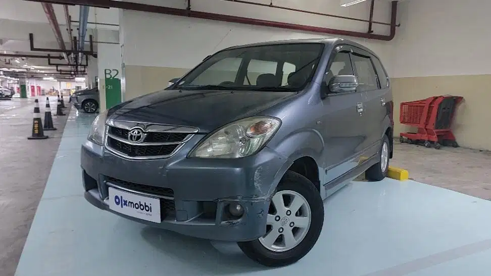 Legenda Jalanan: Mengupas Toyota Avanza 2008 Abu-Abu