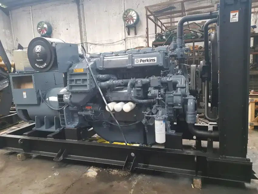 Genset Perkins 1400 kva open siap kerja