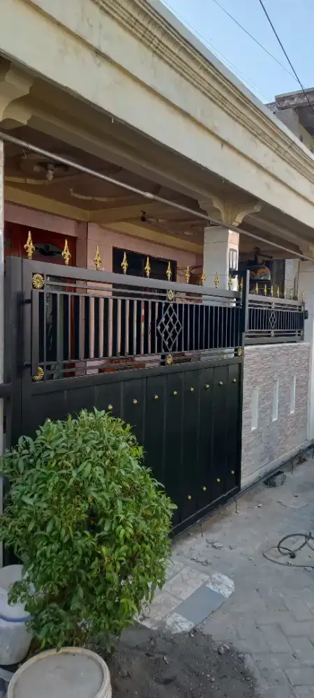 Pintu pagar minimalis